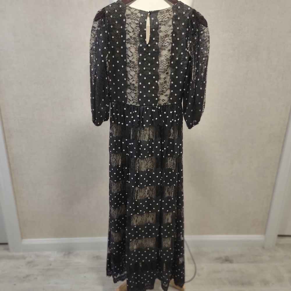 Dress - Picture 5 of 9